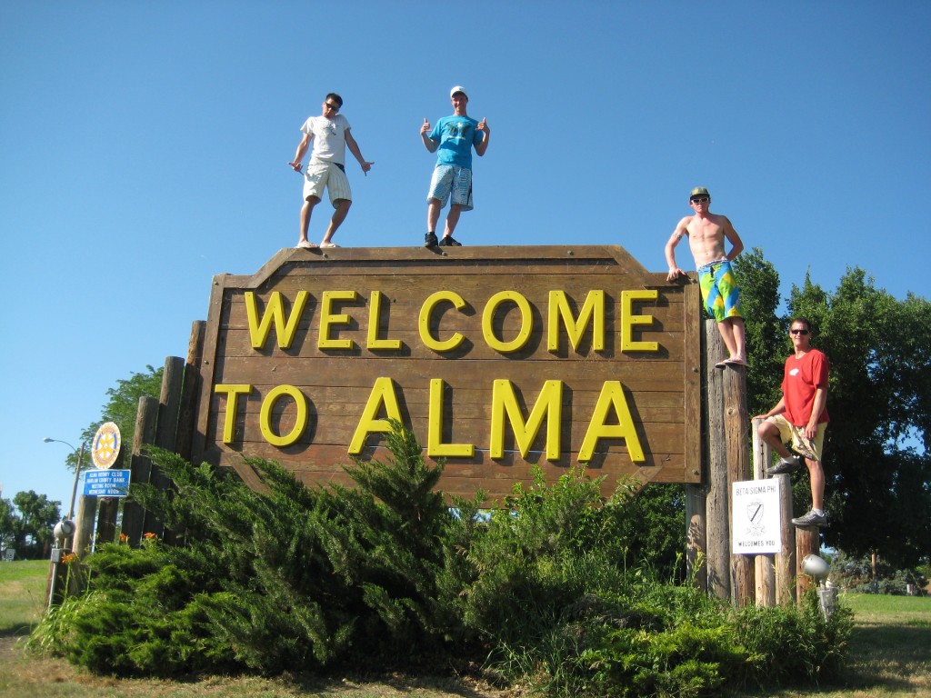 The Smagical Crew arrives in Alma