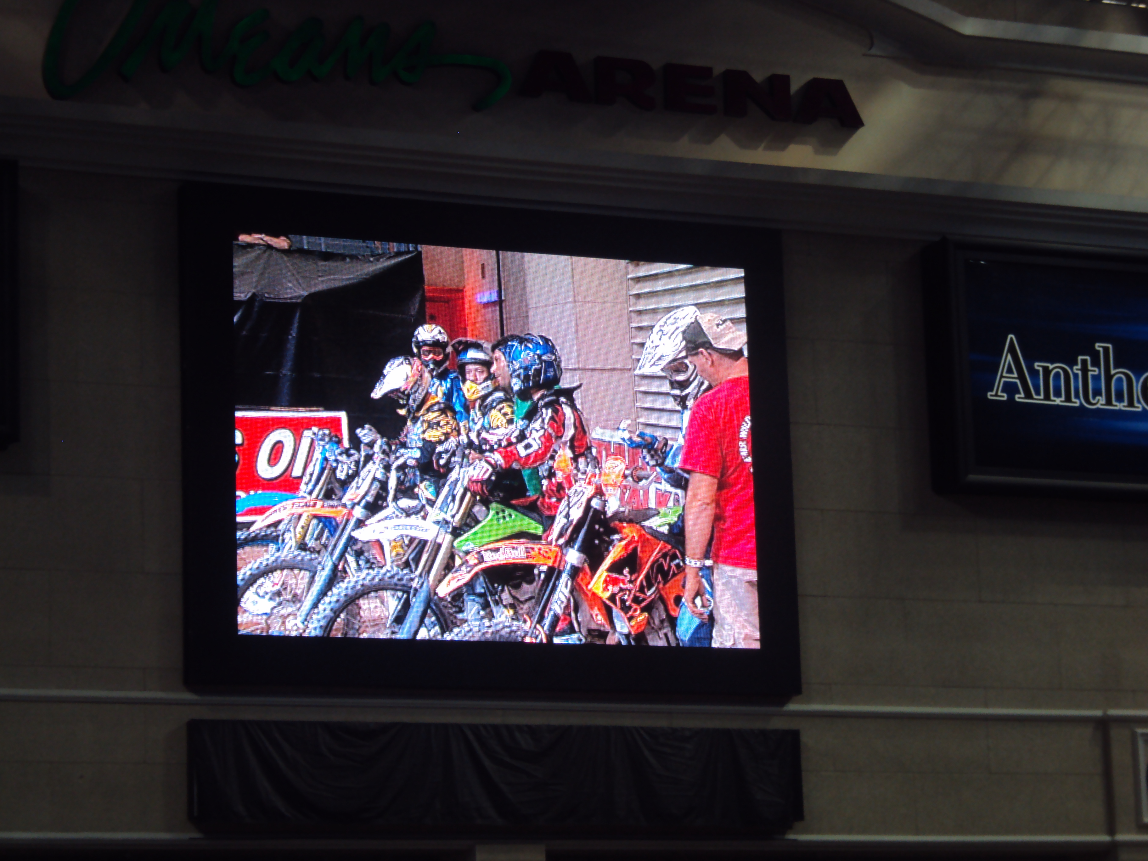 The Dash starting line from the big screen